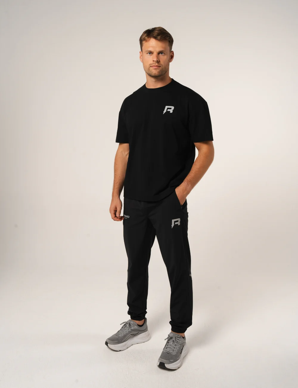 AR COLLECTIVE T-SHIRT - BLACK - Image 4