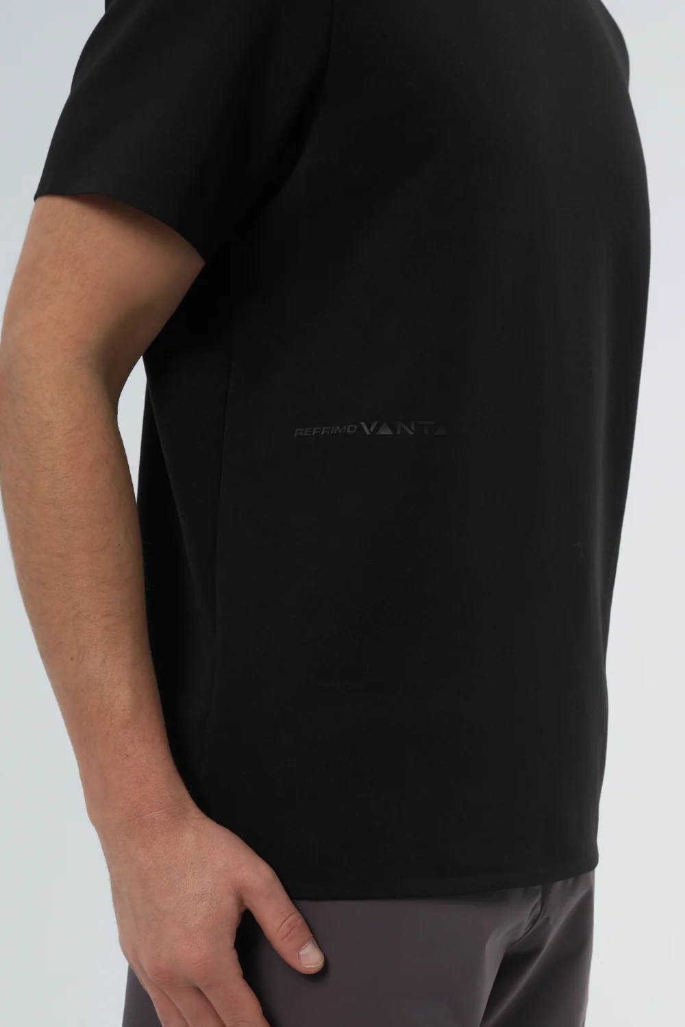 AXION TECH T-SHIRT - BLACK - Image 5