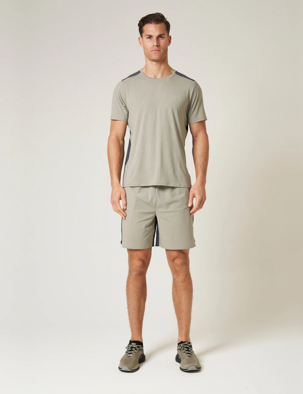 CLIMA SHORTS - SAND / GRAPHITE - Image 4