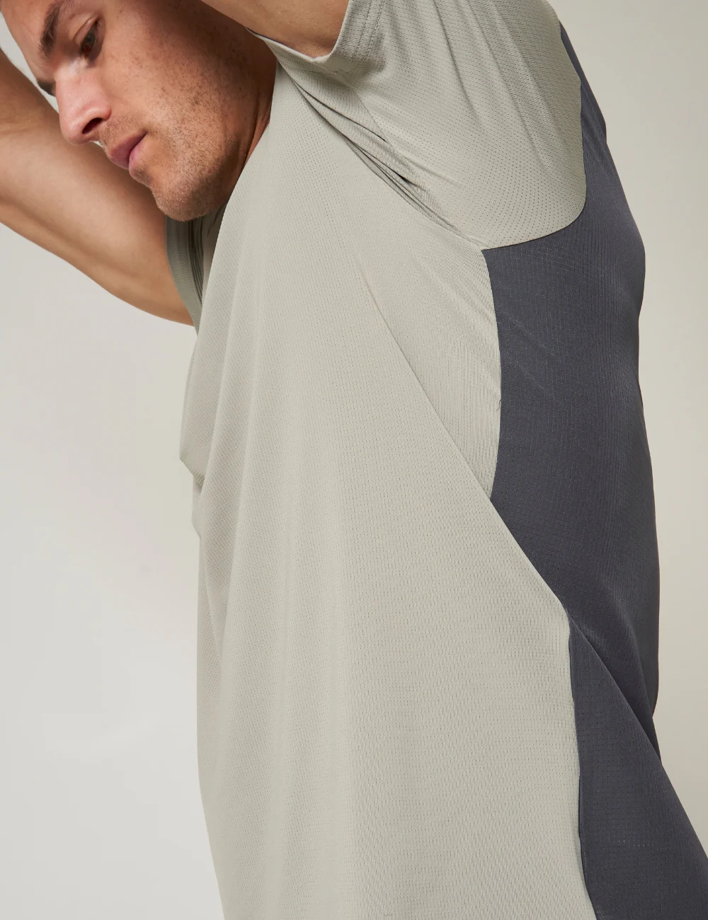 CLIMA T-SHIRT - SAND / GRAPHITE - Image 2