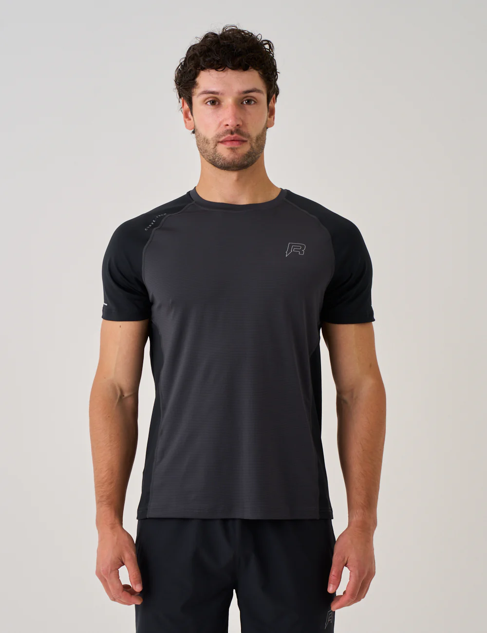 CURVE T-SHIRT - BLACK / BLACK SAND