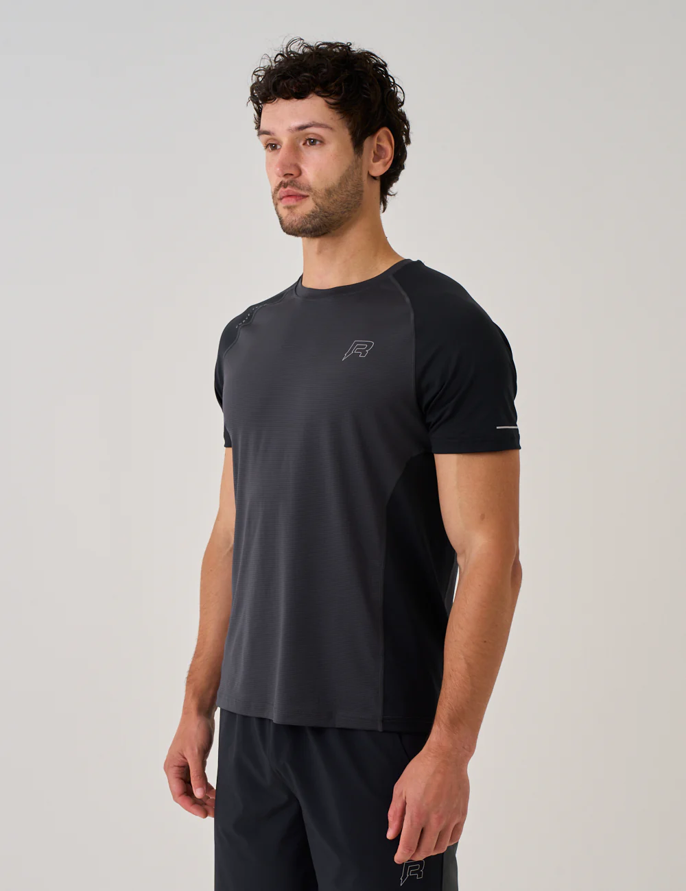 CURVE T-SHIRT - BLACK / BLACK SAND - Image 2