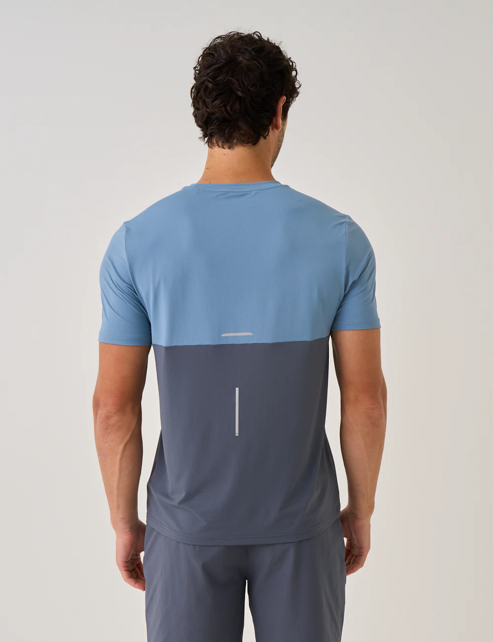 SUMMIT T-SHIRT - DUSTY BLUE / TURBULENCE - Image 3